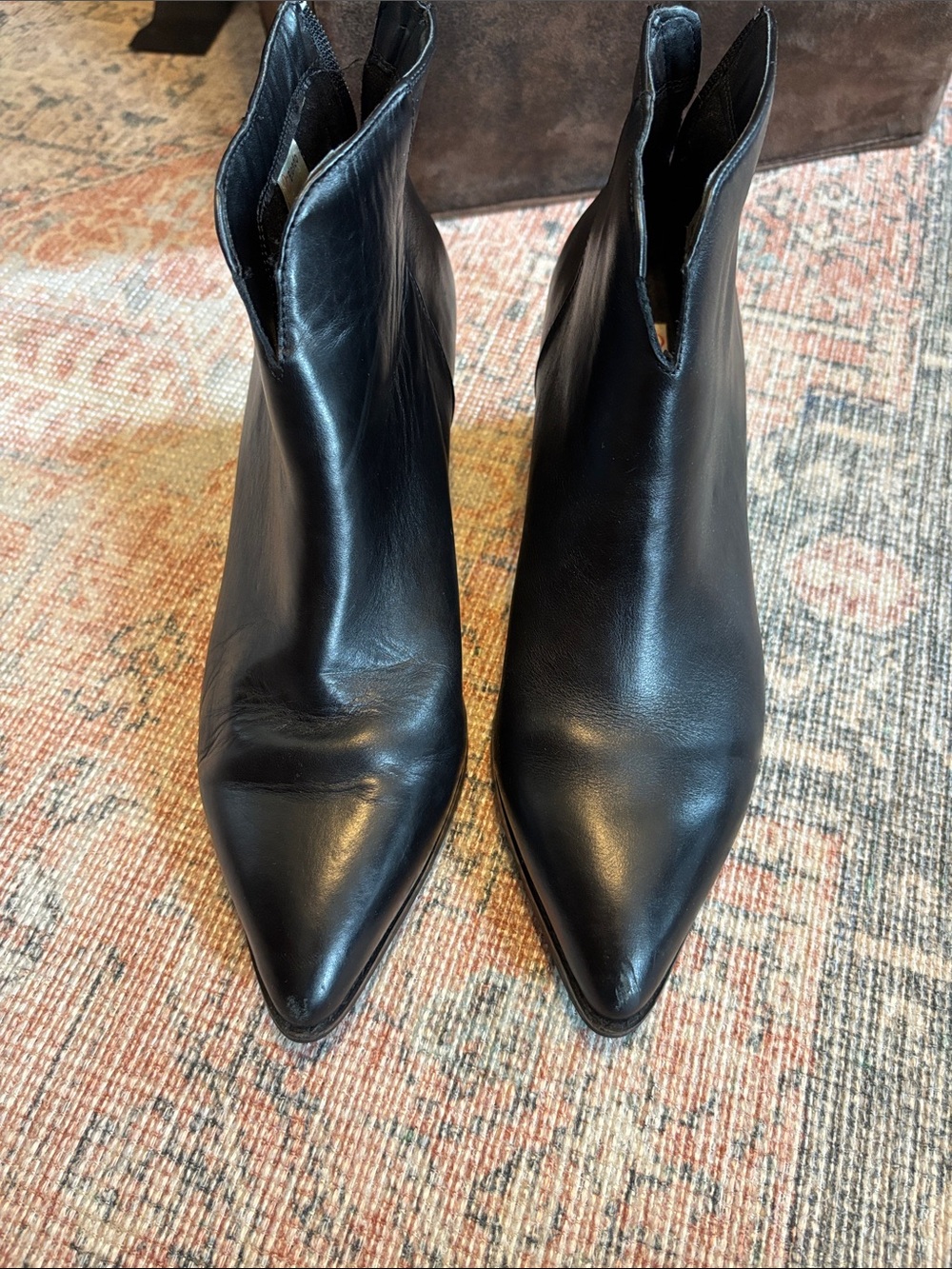 Blondo Waterproof Women's Black Pointed Toe Leather Ankle Boots